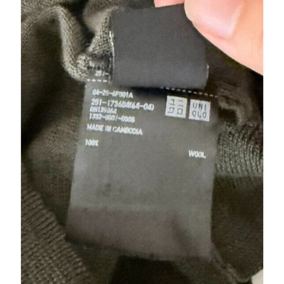 Uniqlo Sz Large 100% Pure New Wool V Neck Green Sweater Longsleeve Lightweight - Picture 7 of 7